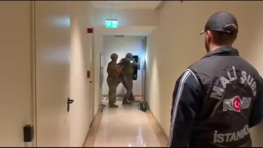 İnterpol tarafından uluslararası düzeyde kırmızı bültenle aranan kripto para dolandırıcısı Richard...