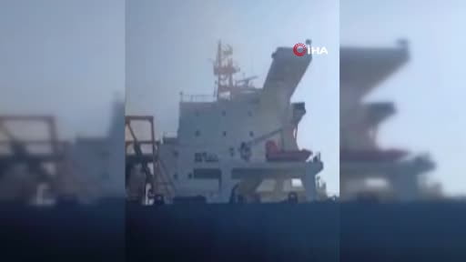 İran İslam Devrim Muhafızları Ordusu, dün Hürmüz Boğazı'nda izinsiz güzergahlarda seyreden 4...