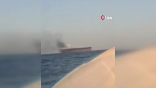 İran ordusu, navigasyon sistemlerini devre dışı bırakarak Hürmüz Boğazı'ndaki "yasak bölgeyi"...