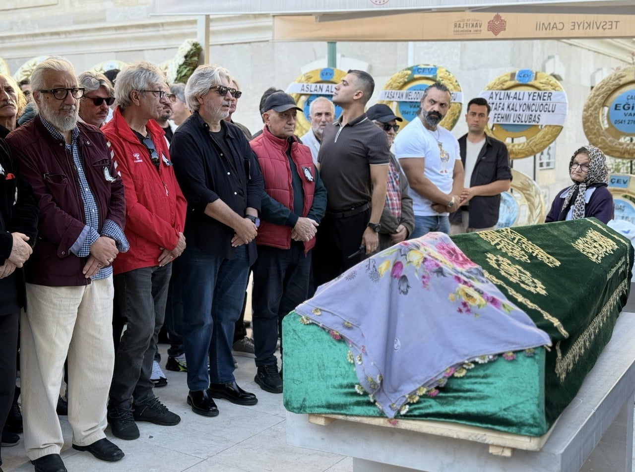 İSTANBUL’DA, 89 YAŞINDA HAYATINI KAYBEDEN TÜRK TİYATROSUNUN USTA İSİMLERİNDEN NECLA UYGUR...