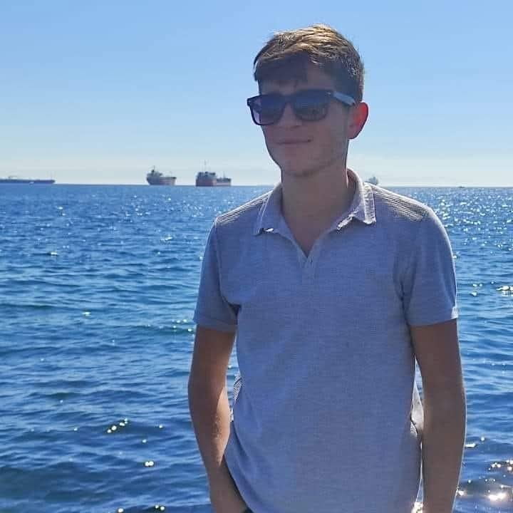 İSTANBUL’DAKİ BİR İNŞAAT ŞANTİYESİNDE MEYDANA GELEN İŞ KAZASINDA AĞIR YARALANAN EMİRKAN SEVEN...