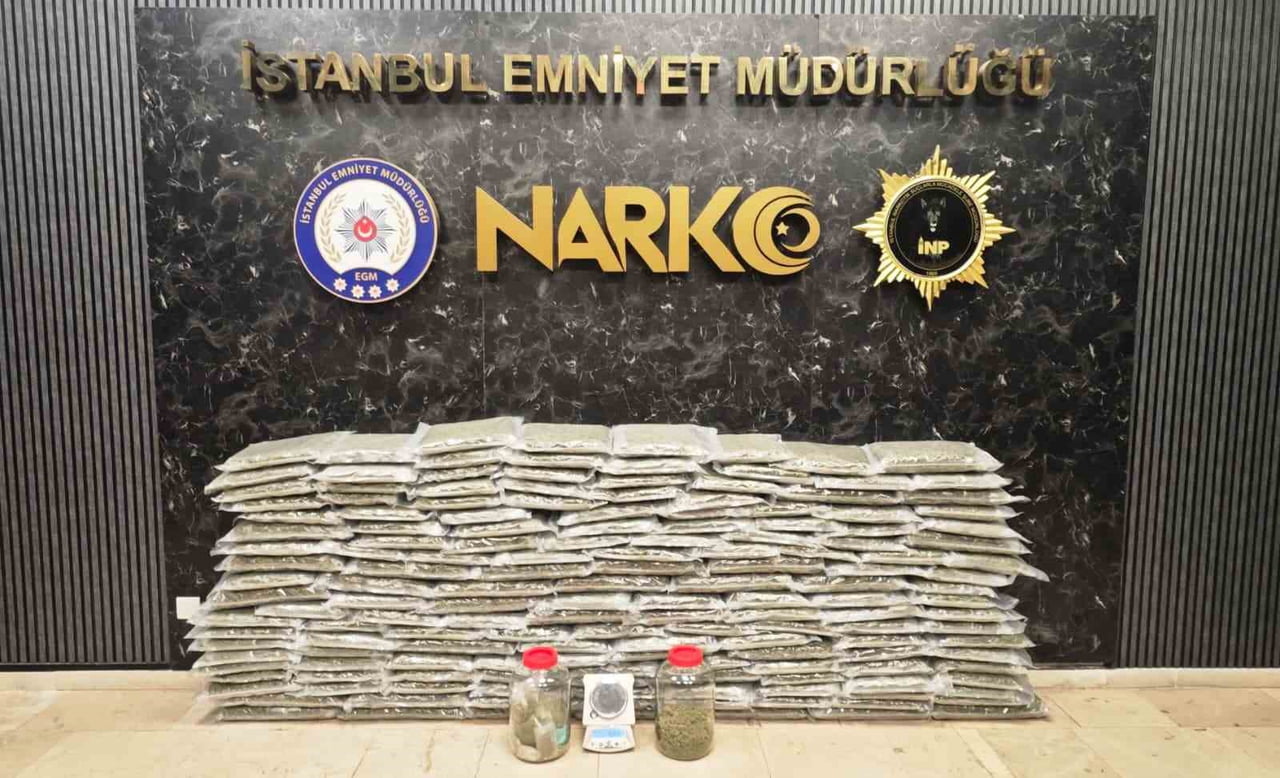 İSTANBUL VE KOCAELİ’DE DÜZENLENEN OPERASYONLARDA 100 KİLO 583 GRAM UYUŞTURUCU MADDE ELE...