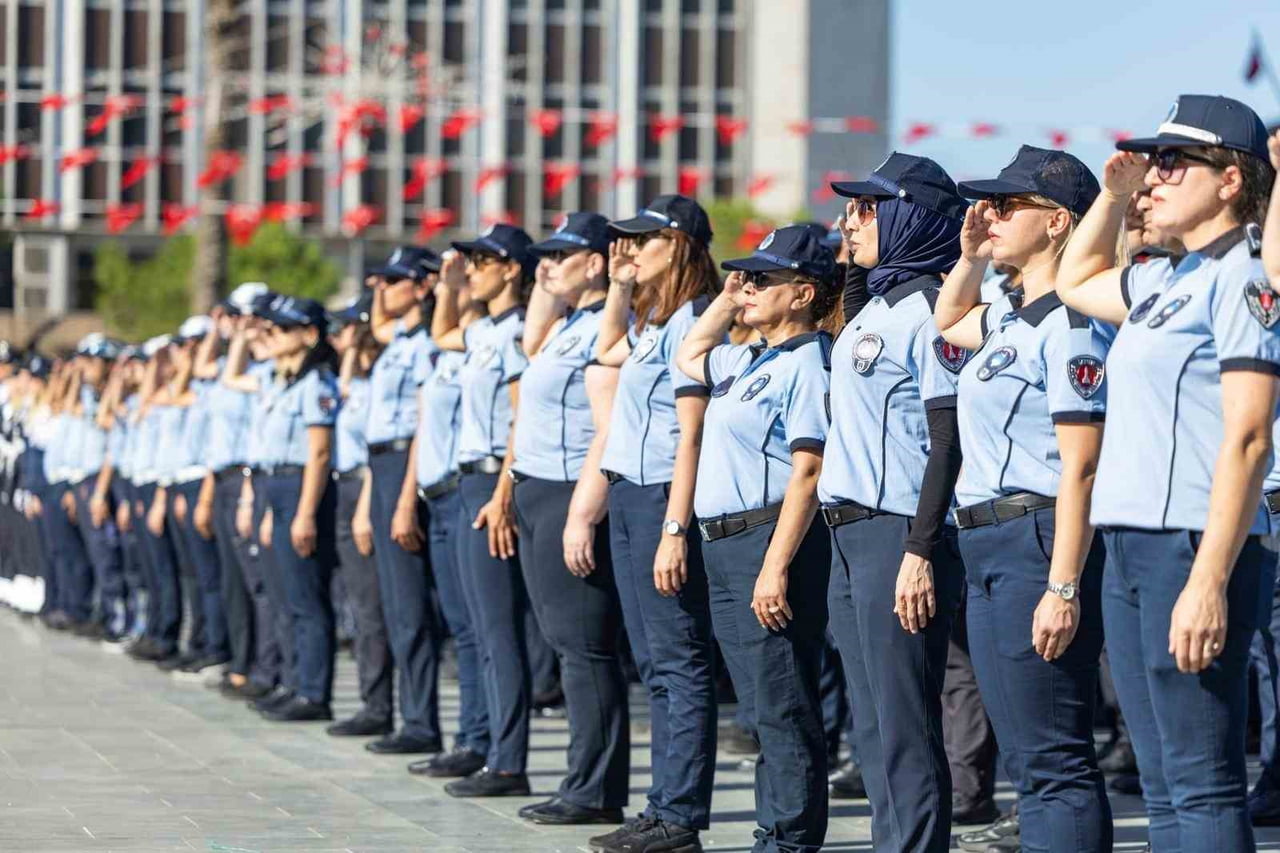 İZMİR BÜYÜKŞEHİR BELEDİYESİ, 2026 KPSS PUANIYLA 90 ZABITA MEMURU ALIMI YAPACAK. LİSANS MEZUNLARI...