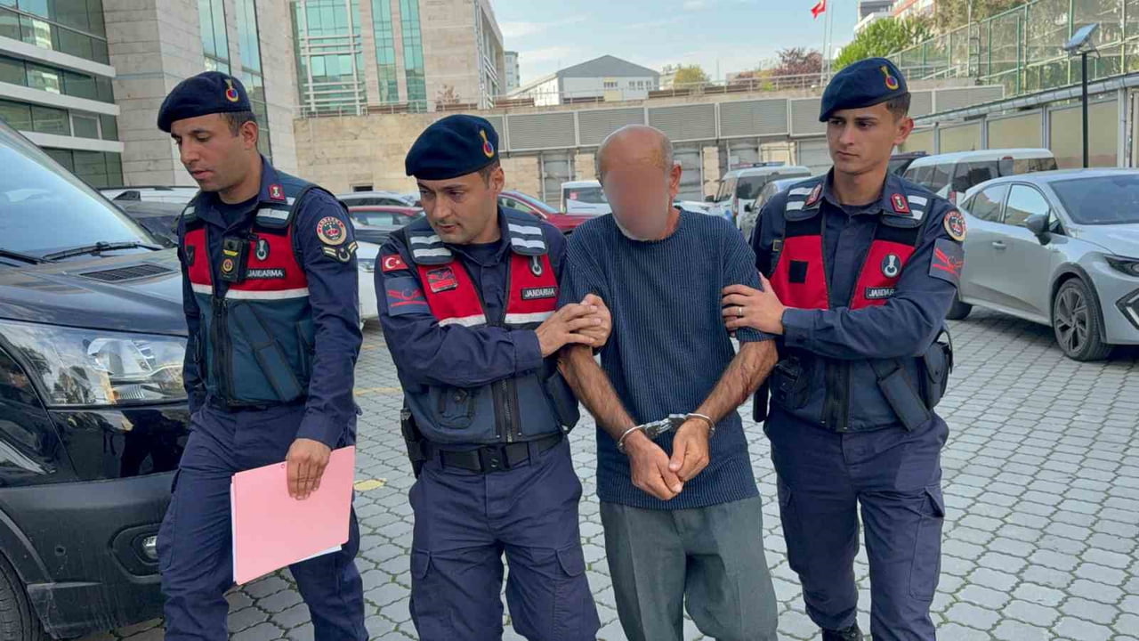 JANDARMADAKİ İŞLEMLERİ TAMAMLANAN A.A., BUGÜN SAMSUN ADLİYESİ'NE SEVK EDİLDİ.