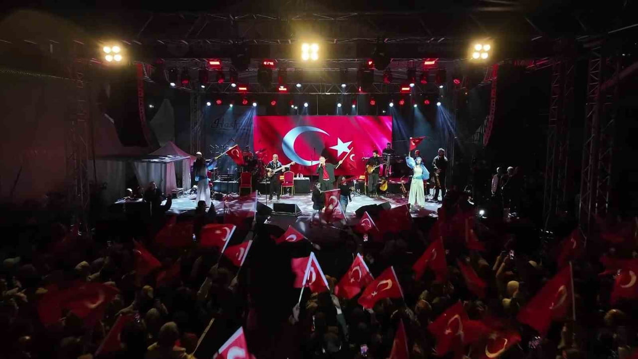KAĞITHANE BELEDİYESİ TARAFINDAN 29 EKİM CUMHURİYET BAYRAMI KAPSAMINDA ETKİNLİK DÜZENLENDİ....
