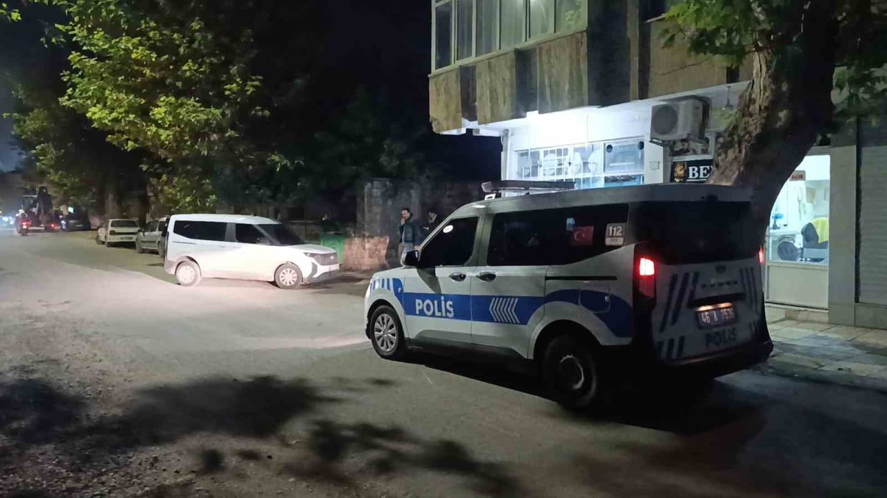 KAHRAMANMARAŞ'TA MEYDANA GELEN GASP OLAYINDA, ŞÜPHELİLER GENÇ BİR KIZ SELAM SELAM SÖYLEYİP...