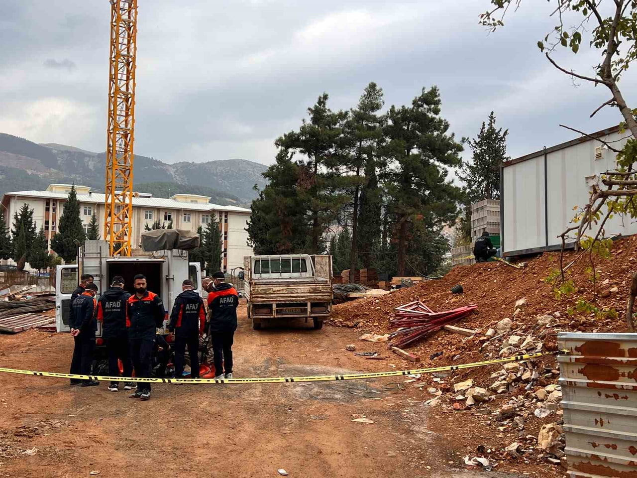 KAHRAMANMARAŞ’TA İKİ OKULUN YANINDA BULUNAN İNŞAATTA YÜRÜTÜLEN ÇALIŞMA SIRASINDA ORTAYA ÇIKAN VE...