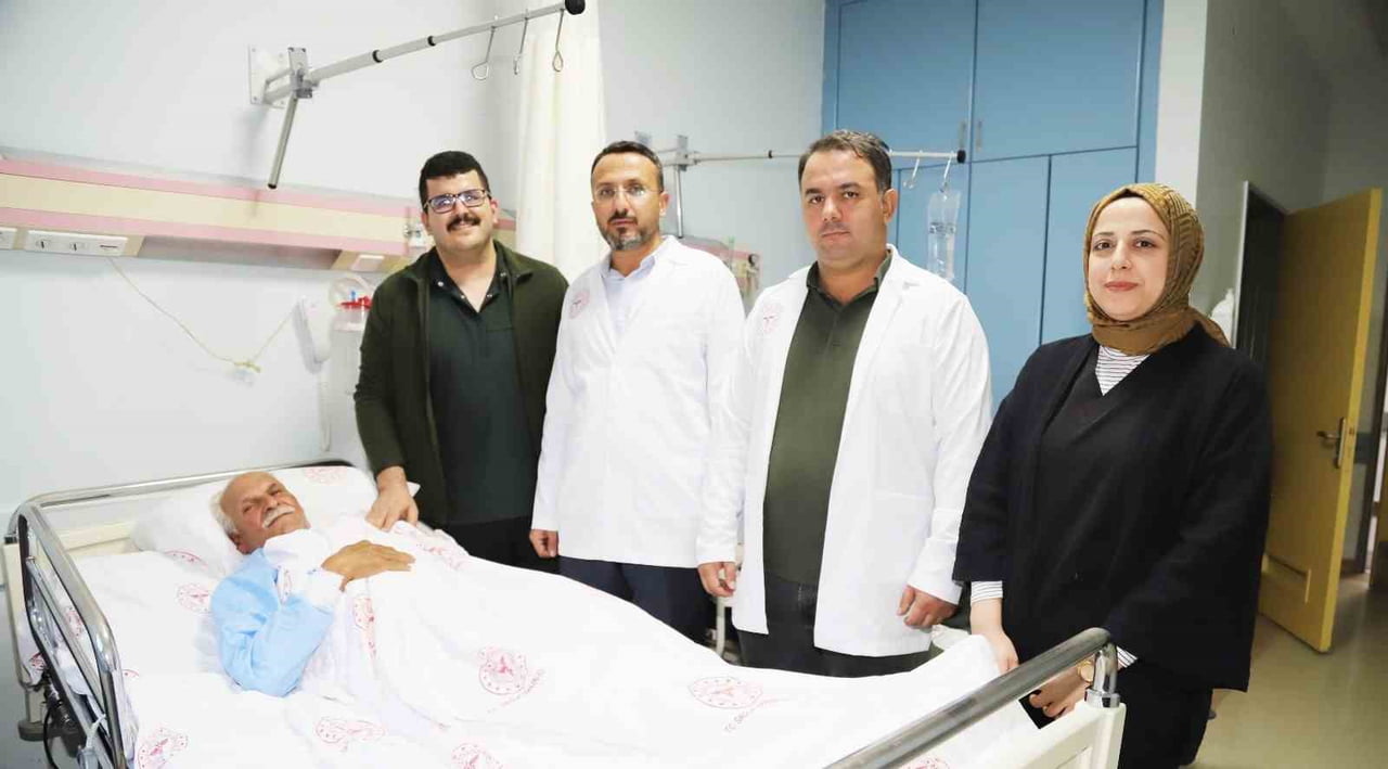 KÂHTA DEVLET HASTANESİNDE PERİFERİK ARTER HASTALIĞI TEDAVİSİNDE BİR İLK