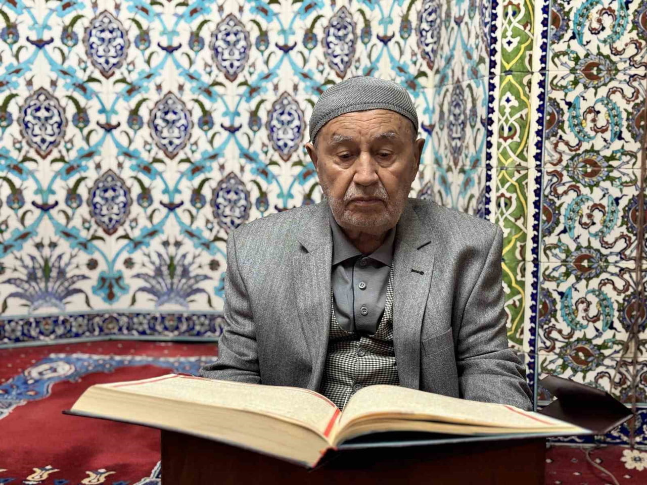 KARABÜK'TE, 87 YAŞINDAKİ HALİL ÖNDER, KORONAVİRÜS SALGINI DÖNEMİNDE EVDE GEÇİRDİĞİ ZAMANI...