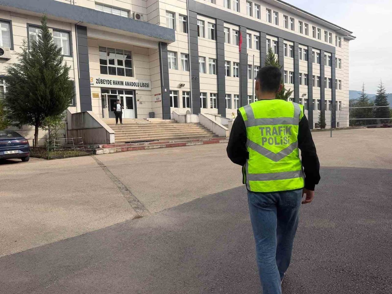 KARABÜK'TE ÖĞRENCİLERİN GÜVENLİ VE HUZURLU BİR ORTAMDA EĞİTİMLERİNİ SÜRDÜREBİLMELERİ AMACIYLA...