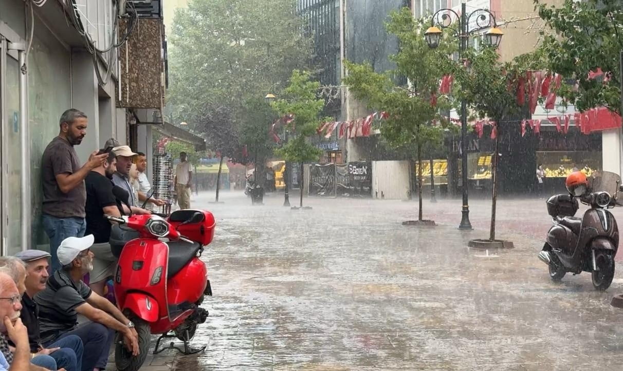 KARABÜK VALİLİĞİ, 15 EKİM PERŞEMBE GÜNÜ ÖĞLE SAATLERİNDEN İTİBAREN KENT GENELİNDE YEREL KUVVETLİ...