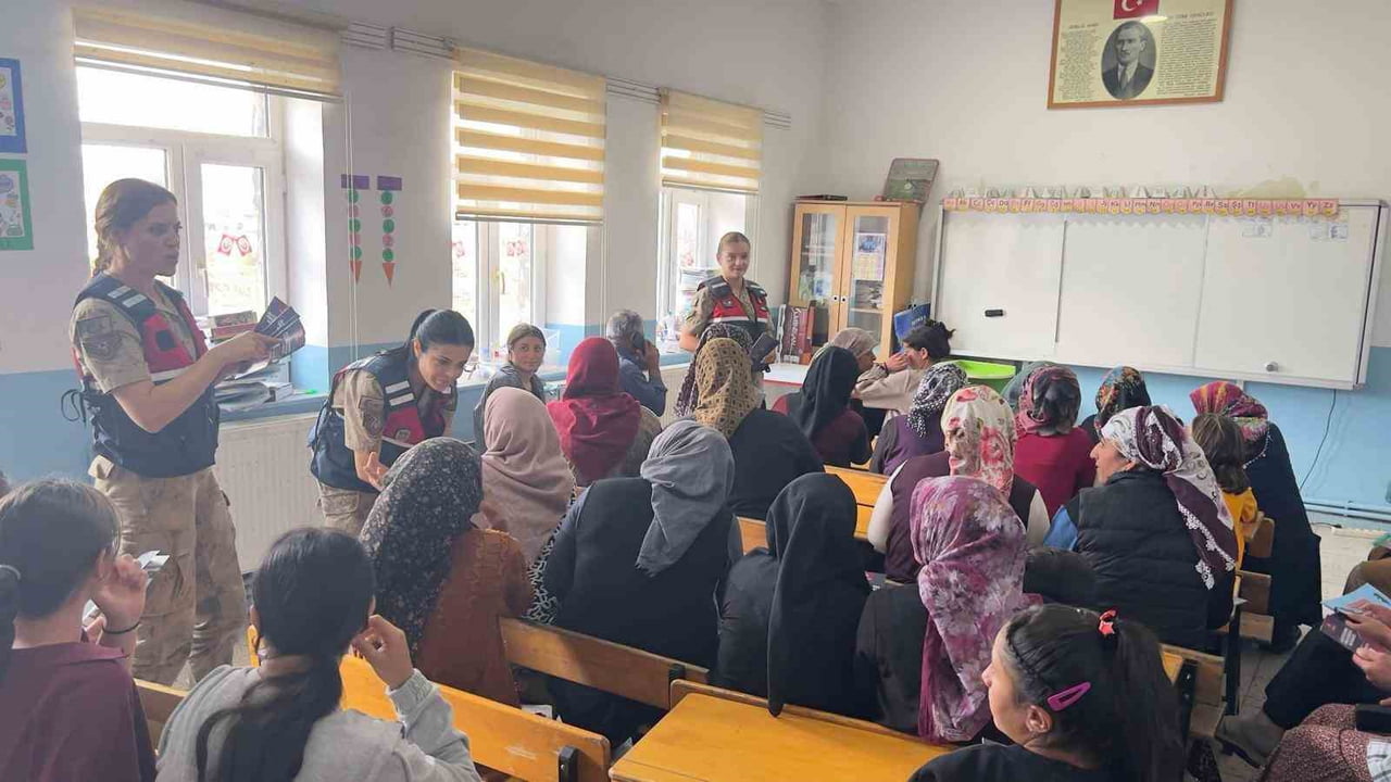 KARS’TA 152 VATANDAŞA KADES VE 6284 SAYILI KANUN ANLATILDI(KARS-İHA)