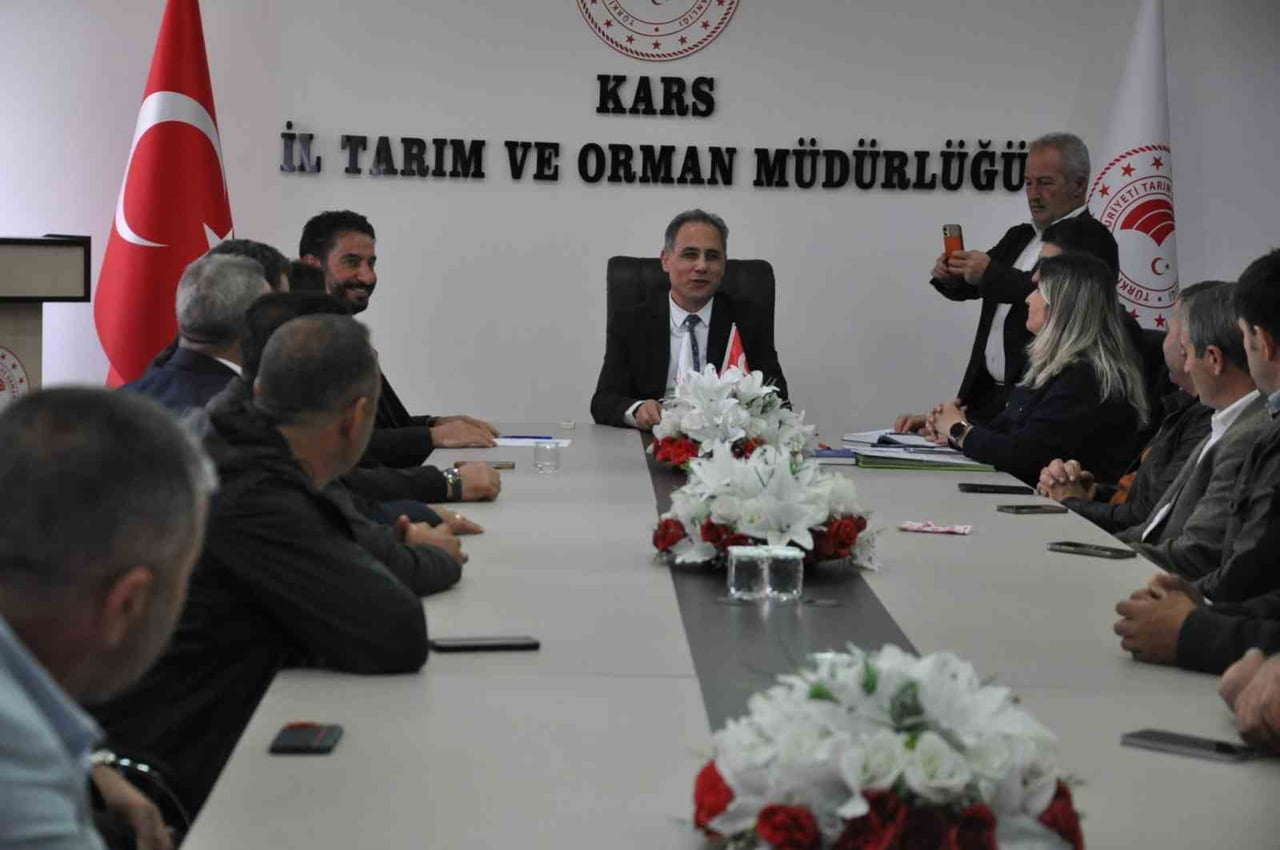 KARS’TA HAYVANCILIKTA VERİMLİLİĞİ ARTIRACAK ADIM: SUNİ TOHUMLAMA YETKİSİ BİRLİĞE...