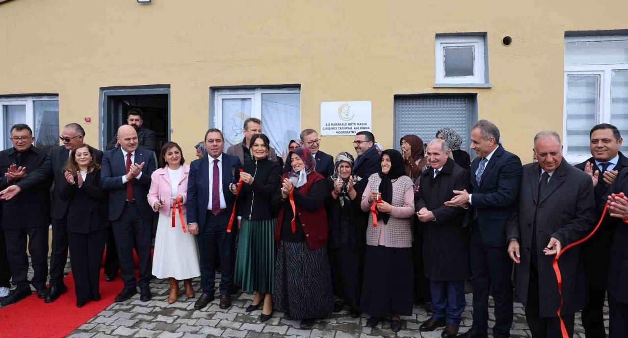KARS’TA KADIN GİRİŞİMCİLERİN ÜRETİM GÜCÜNÜ ARTIRACAK YENİ HİZMET BİNASI...