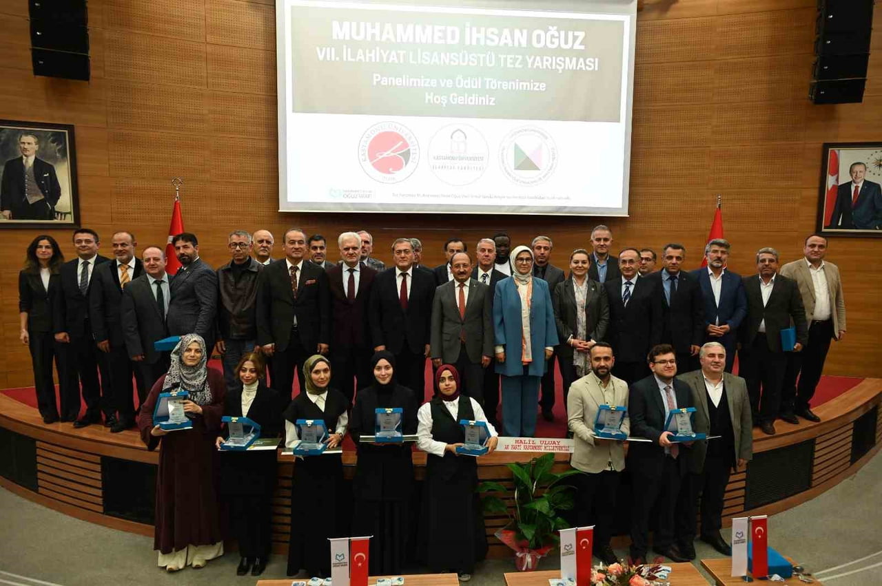 KASTAMONU ÜNİVERSİTESİ TARAFINDAN DÜZENLENEN MUHAMMED İHSAN OĞUZ VII. İLAHİYAT LİSANSÜSTÜ TEZ...