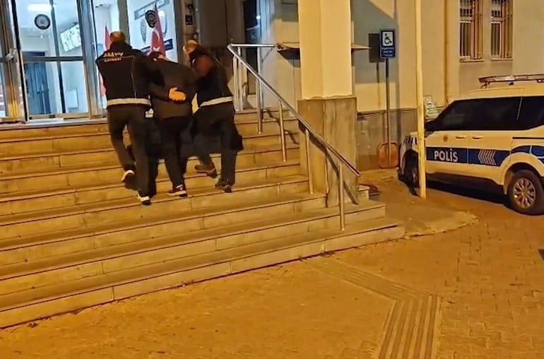 KAYSERİ İL EMNİYET MÜDÜRLÜĞÜ EKİPLERİNCE 3 AY SÜREN SAHA ÇALIŞMALARI SONUCUNDA 9 İLDE 21 ARANMA...