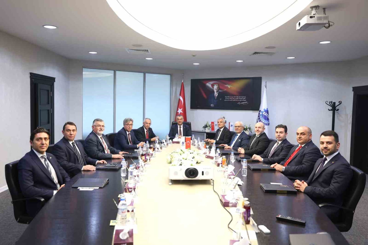 KAYSERİ SANAYİ ODASI (KAYSO) YÖNETİM KURULU; ORGAN SEÇİMLERİNİN ARDINDAN İLK TOPLANTISINI...