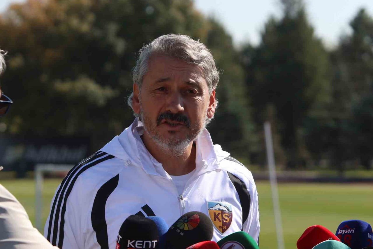KAYSERİSPOR TEKNİK DİREKTÖRÜ ATİLA GERİN, TAKIMIN GELDİĞİ DURUMDAN ÇOK MEMNUN OLDUĞUNU BELİRTEREK...