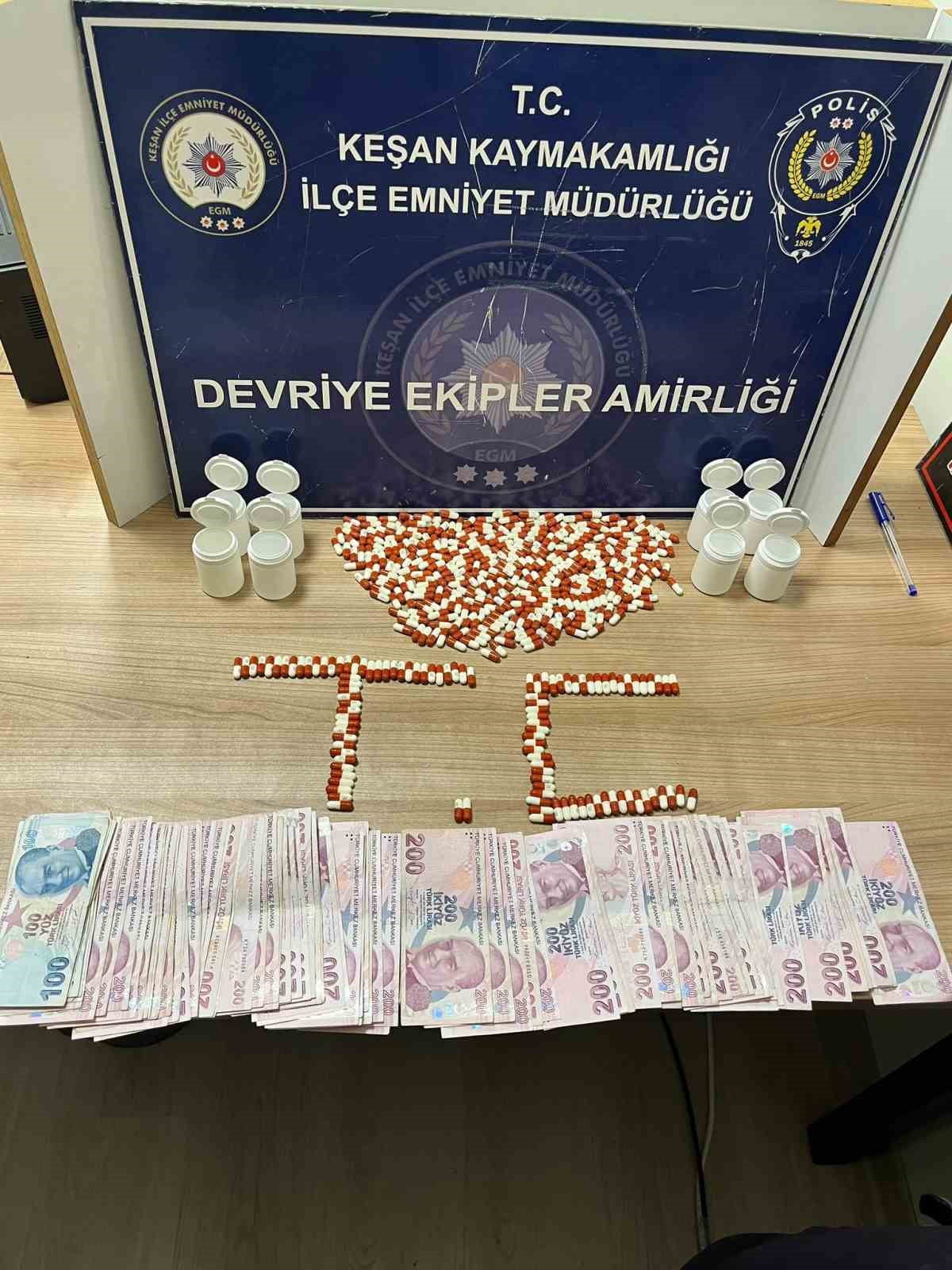 KEŞAN’DA 413 SENTETİK ECZANIN ELE GEÇİRİLDİĞİ OLAYDA 4 ŞÜPHELİ GÖZALTINA ALINDI