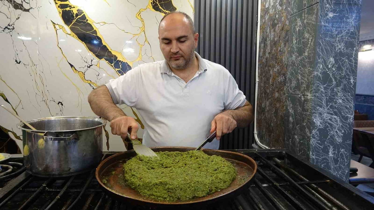 KİLİS'İN TESCİLLİ LEZZETİ CENNET ÇAMURU, DÖRT KEZ KIZARTILAN TEL KADAYIFI, YÜZDE 50 FISTIK ORANI...