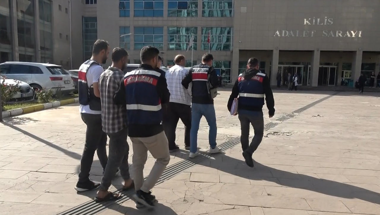 KİLİS’TE DEAŞ OPERASYONUNDA 2 ŞÜPHELİ YAKALANDI