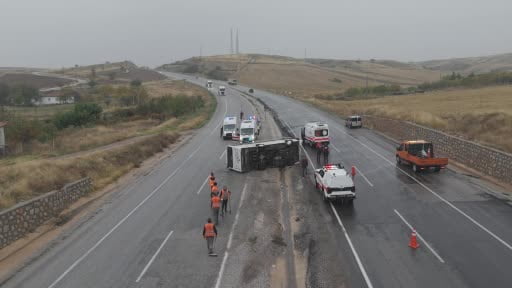Kırıkkale'de işçi servisi devrildi: 1'i ağır 15 yaralı