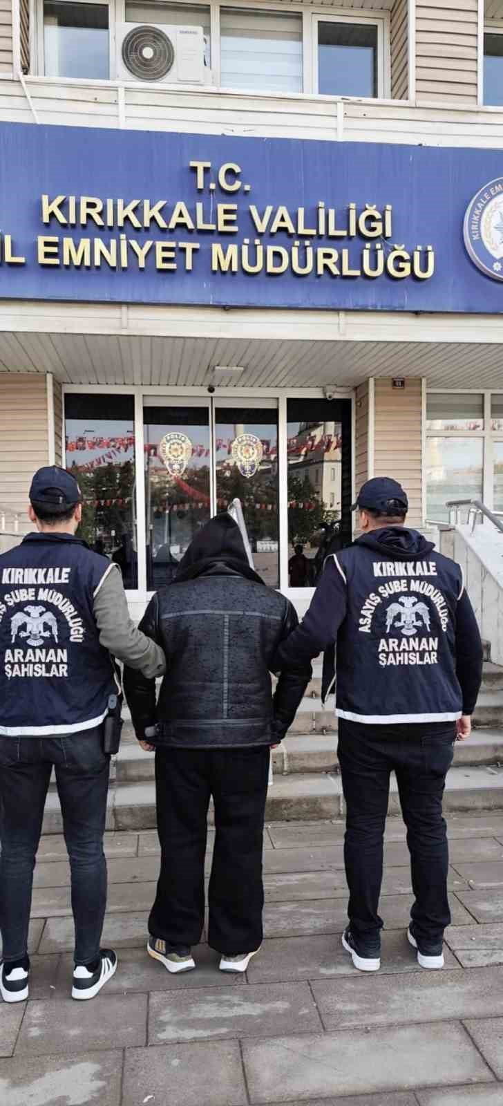 KIRIKKALE'DE UYUŞTURUCU TİCARETİ SUÇUNDAN HAKKINDA KESİNLEŞMİŞ 8 YIL 4 AY HAPİS CEZASI BULUNAN...
