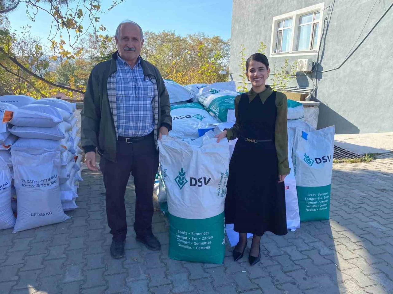 KIRKLARELİ’NİN KOFÇAZ İLÇESİNDE, YÜZDE 50 HİBE DESTEKLİ YEM BİTKİSİ ALIM PROJESİ KAPSAMINDA 44...