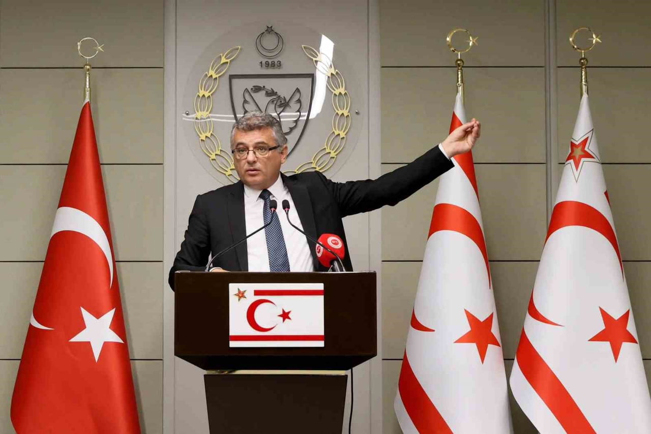 KKTC CUMHURBAŞKANI TUFAN ERHÜRMAN (ARŞİV)