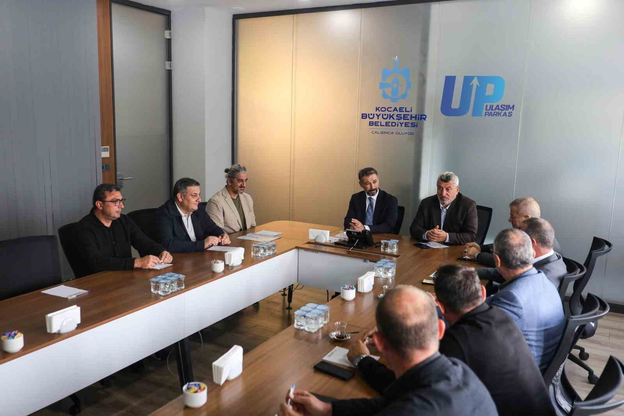 KOCAELİ'DE KARAMÜRSEL, DEĞİRMENDERE, GÖLCÜK VE İZMİT ARASINDAKİ TOPLU ULAŞIM HİZMETLERİNİ KAPSAYAN...