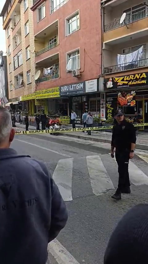 KOCAELİ'NİN GEBZE İLÇESİNDE DAHA ÖNCE SALDIRIYA UĞRAYAN KEBAPÇIYA YİNE ATEŞ EDİLDİ. OLAYLA İLGİLİ...