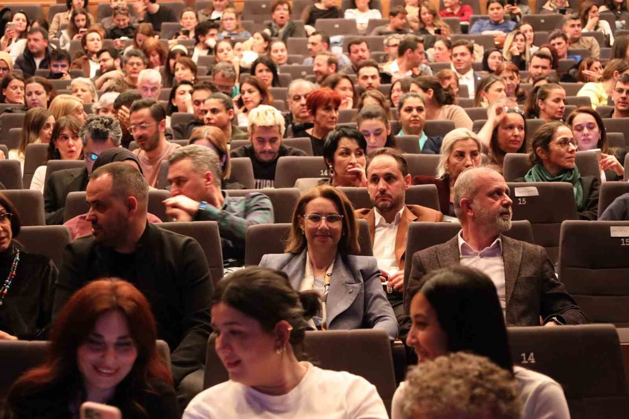KOCAELİ BÜYÜKŞEHİR BELEDİYESİ ŞEHİR TİYATROLARI, 29. SANAT YILINDA YENİ SEZONUN AÇILIŞINI 17...