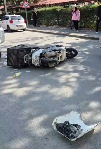 KONYA’NIN AKŞEHİR İLÇESİNDE MEYDANA GELEN TRAFİK KAZASINDA MOTOSİKLETLİ KURYE HAYATINI...