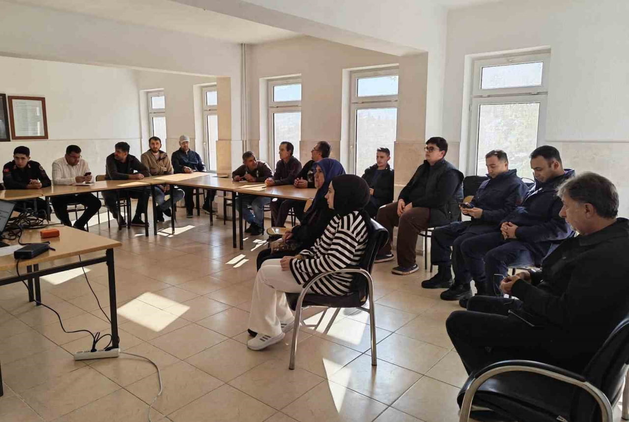 KONYA’NIN DEREBUCAK İLÇESİNDE AÇILAN DOĞAL GAZ YAKITLI KALORİFER ATEŞÇİLİĞİ KURSU, MESLEKİ...