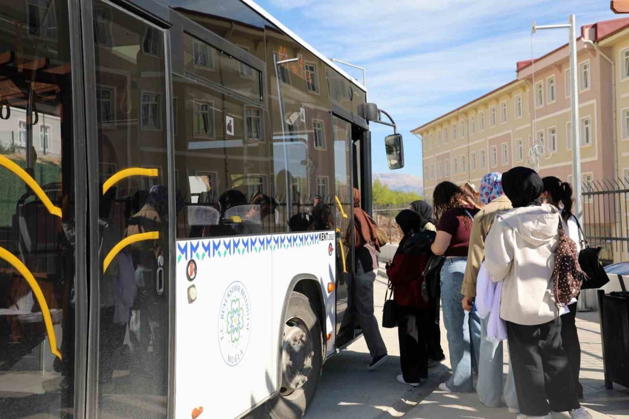 KÖTEKLİ’DE ÖĞRENCİLERİN ULAŞIMINI KOLAYLAŞTIRAN DÜZENLEME