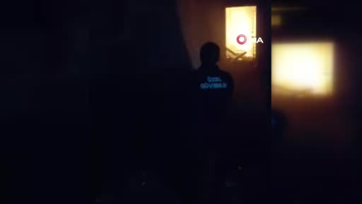 Köy evi yanarak kullanılmaz hale geldi