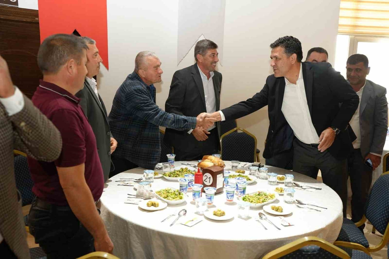 KOZAN BELEDİYE BAŞKANI MUSTAFA ATLI, MUHTARLAR GÜNÜ DOLAYISIYLA MAHALLE MUHTARLARIYLA BİR ARAYA...