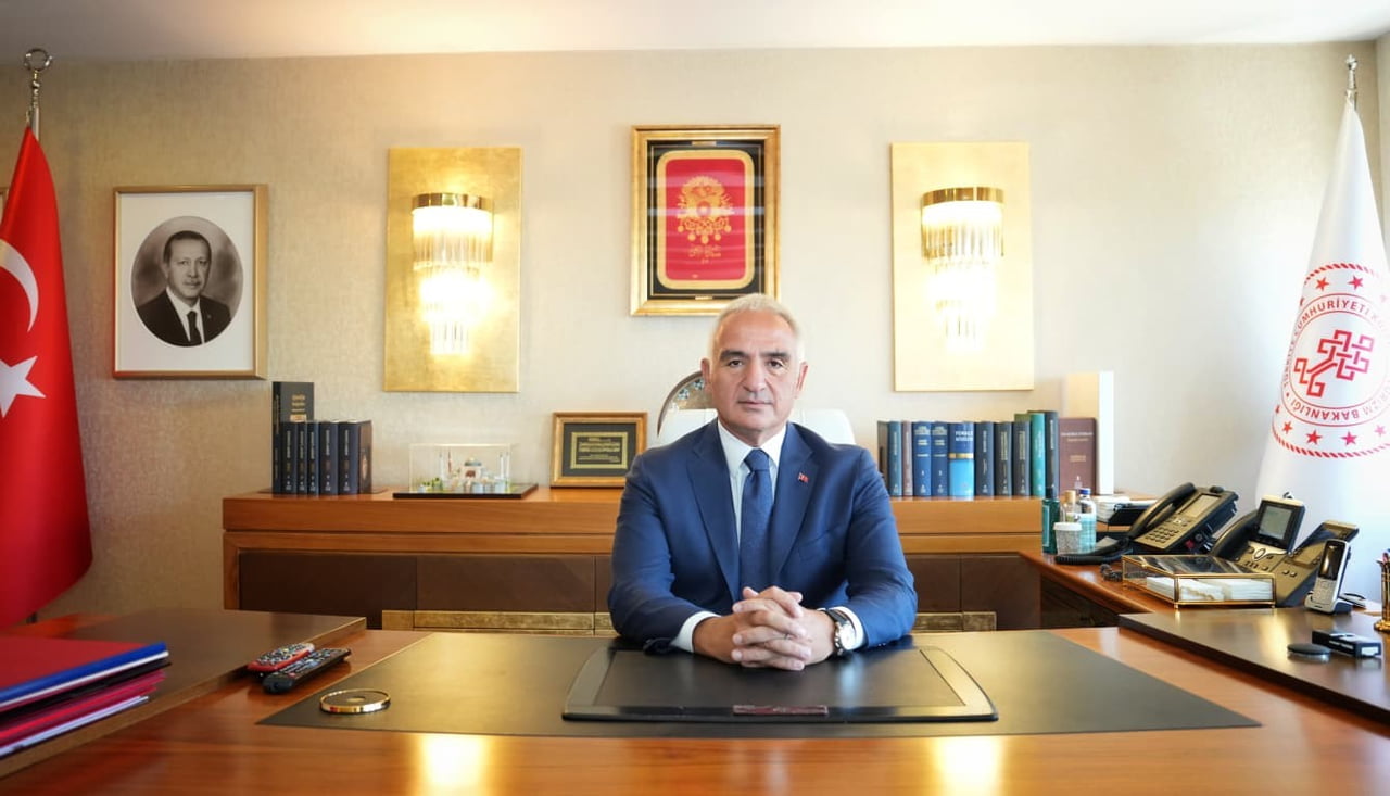 KÜLTÜR VE TURİZM BAKANI MEHMET NURİ ERSOY, TÜRK SİNEMASINDA YENİ ESERLERİN ÜRETİMİNİ DESTEKLEMEK...