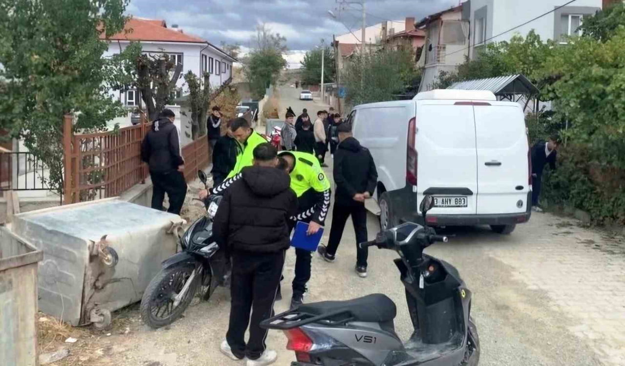 KURALLARA UYMAYAN MOTOSİKLETLER TEK TEK TESPİT EDİLEREK YEDİEMİN OTOPARKINA ÇEKİLDİ.