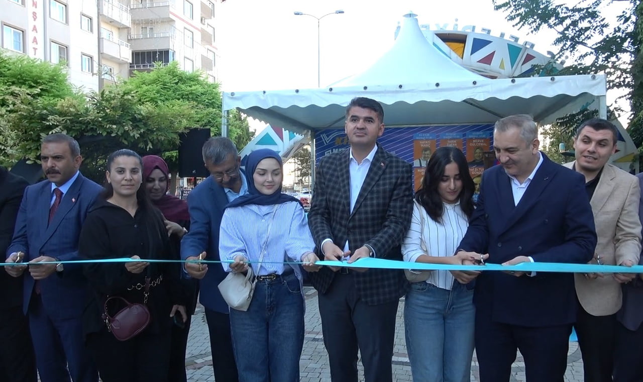 KURDELA KESİMİ
