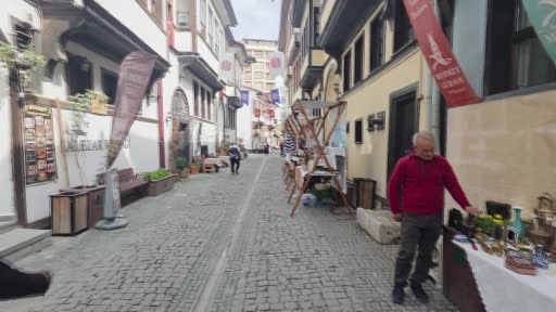 Kütahya'da 25 yıllık saat tutkusu koleksiyona dönüştü
