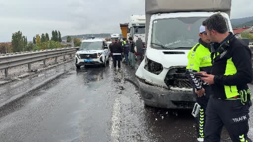 Kütahya'da zincirleme trafik kazası: 1 yaralı