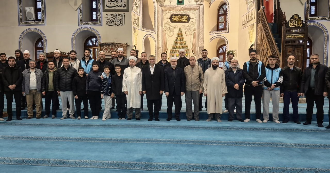 KÜTAHYA’DA İL MÜFTÜLÜĞÜ TARAFINDAN YÜRÜTÜLEN "ŞEHİRLERİN KALBİ CAMİDE BULUŞALIM" PROJESİ...