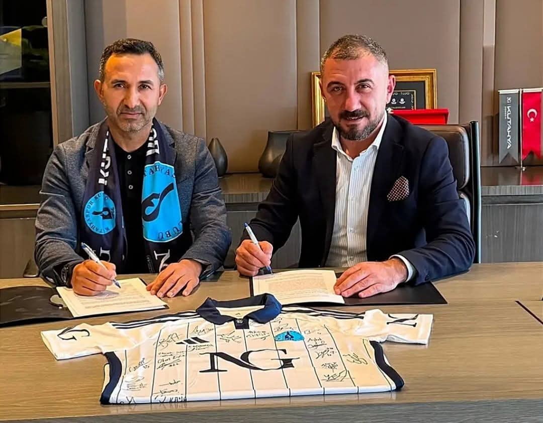 KÜTAHYASPOR'UN YENİ TEKNİK DİREKTÖRÜ AHMET CİNGÖZ OLDU