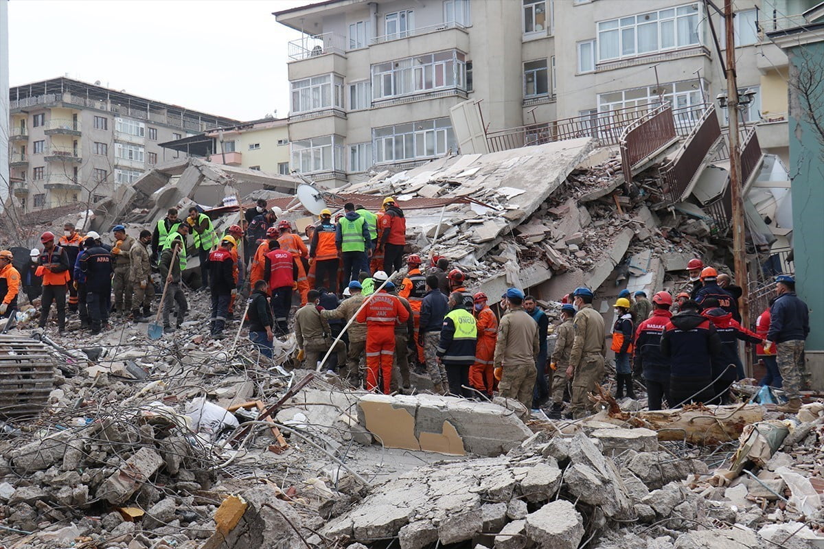 MALATYA MERKEZLİ 7 İLDE YÜRÜTÜLEN YIKIM İHALELERİ SORUŞTURMASI KAPSAMINDA ADLİYEYE SEVK EDİLEN...