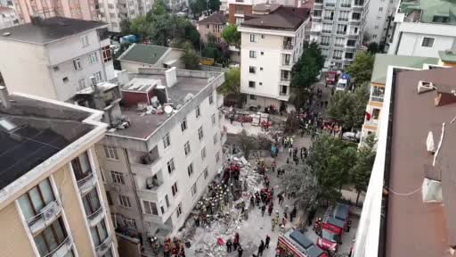 Maltepe'de çöken binada arama kurtarma çalışmaları devam ediyor