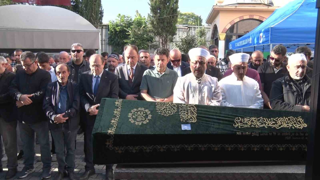 MALTEPE’DE 7 KATLI BİNANIN İLK 3 KATININ ÇÖKMESİ SONUCU HAYATINI KAYBEDEN 66 YAŞINDAKİ HÜSEYİN...