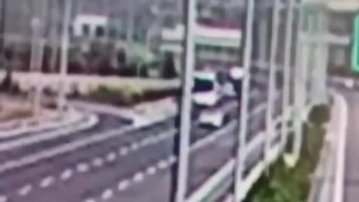 Manisa'da 11 kişinin öldüğü kaza anı kamerada