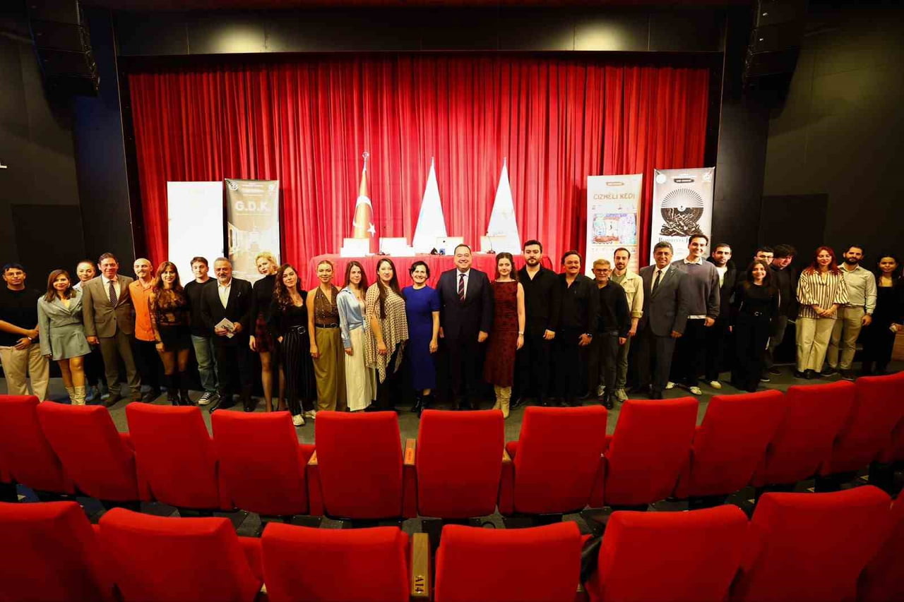 MANİSA BÜYÜKŞEHİR BELEDİYESİ ŞEHİR TİYATROSU, 2026-2027 SEZONUNU "DURUŞ" TEMASIYLA AÇIYOR. 16...