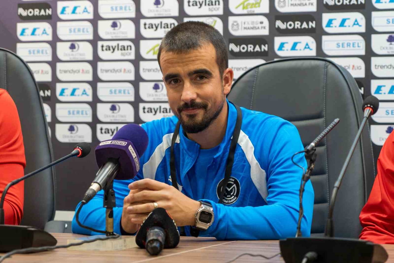 MANİSA FK TEKNİK SORUMLUSU NİKON EL MAESTRO